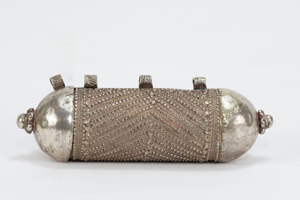 Lot 318: A Tribal Yemeni Silver Amulet Pendant.