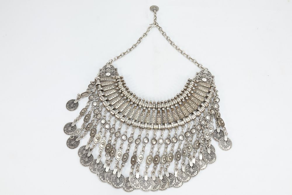 Lot 319: A Rare Tribal Islamic Silver Necklace Decorated with...