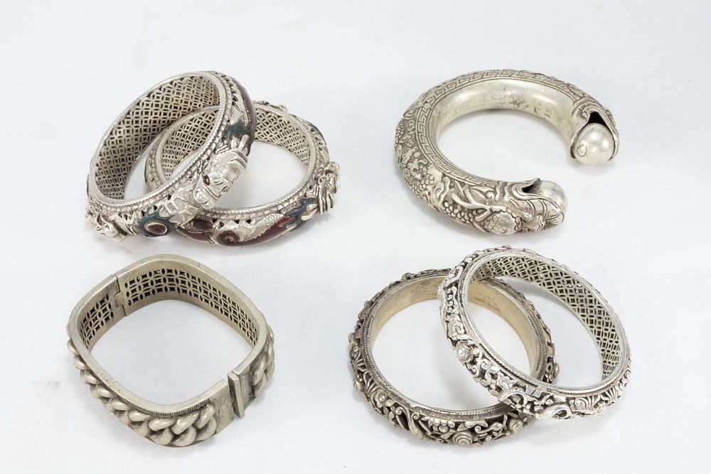 Lot 337: A Collection of 4 Tribal Chinese Tibetan White...