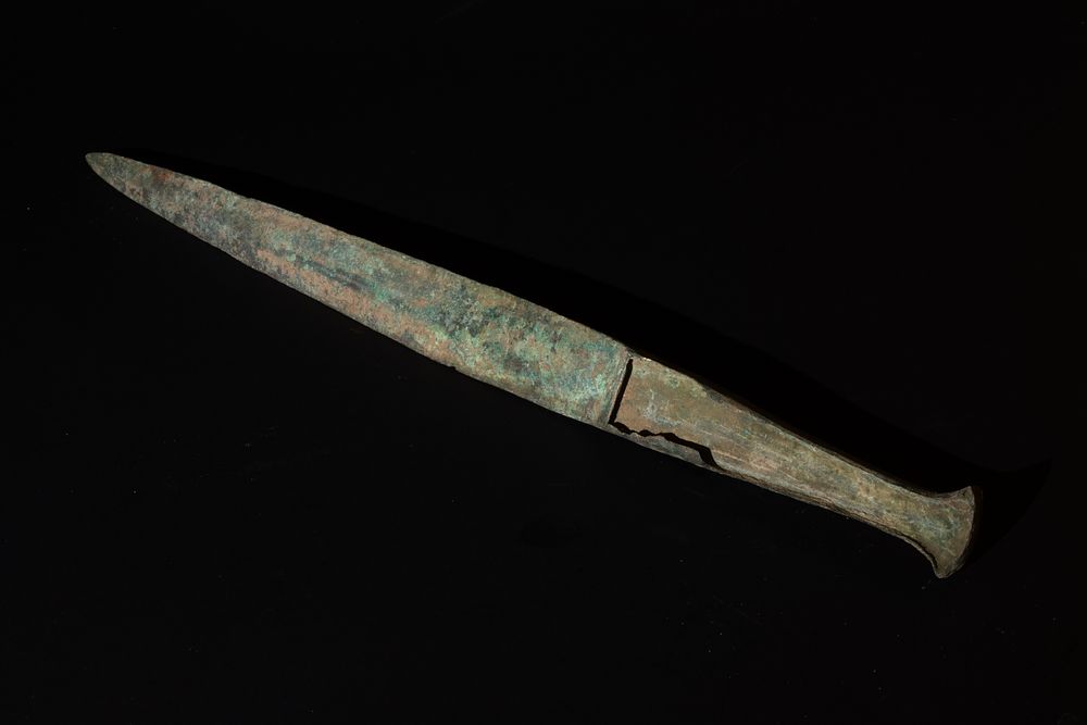 Lot 292: A Luristani Bronze Sword from 2000 B.C. -...