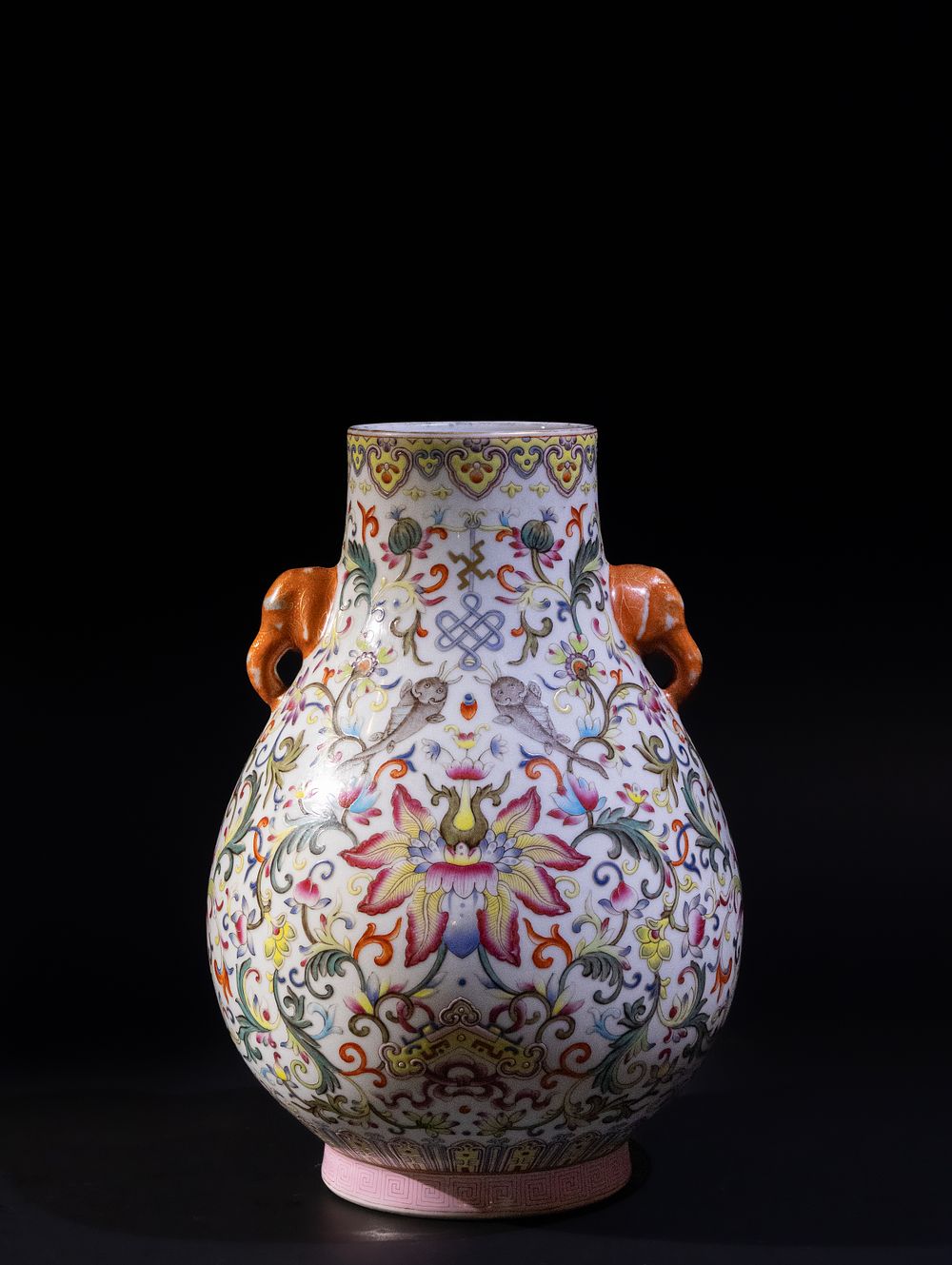 Lot 182: A Chinese Porcelain Famille Rose Vase, 19-20th Century,...