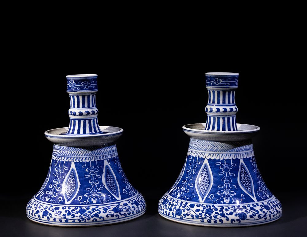 Lot 287: A Pair of Chinese Blue & White Porcelain...