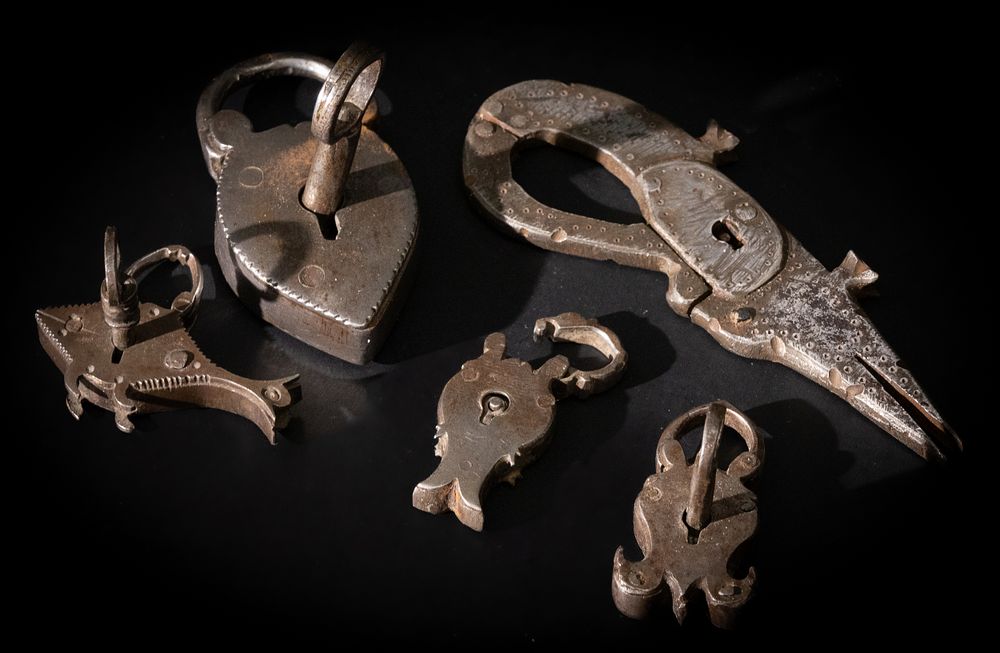 Lot 317: A Lot of 7 Islamic Safavid Steel Locks,...