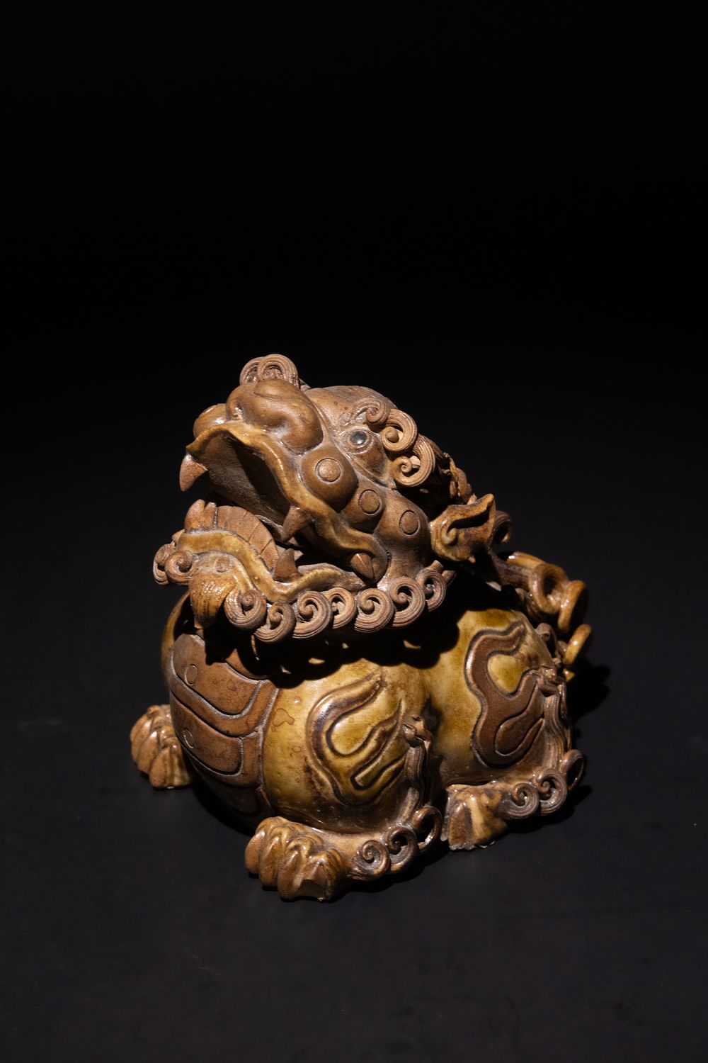 Lot 266: A Chinese Ceramic Mythical Beast Tea Pet.