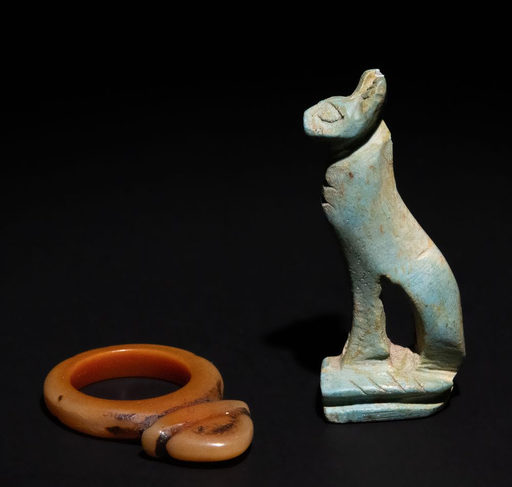 Lot 305: **NO RESERVE**