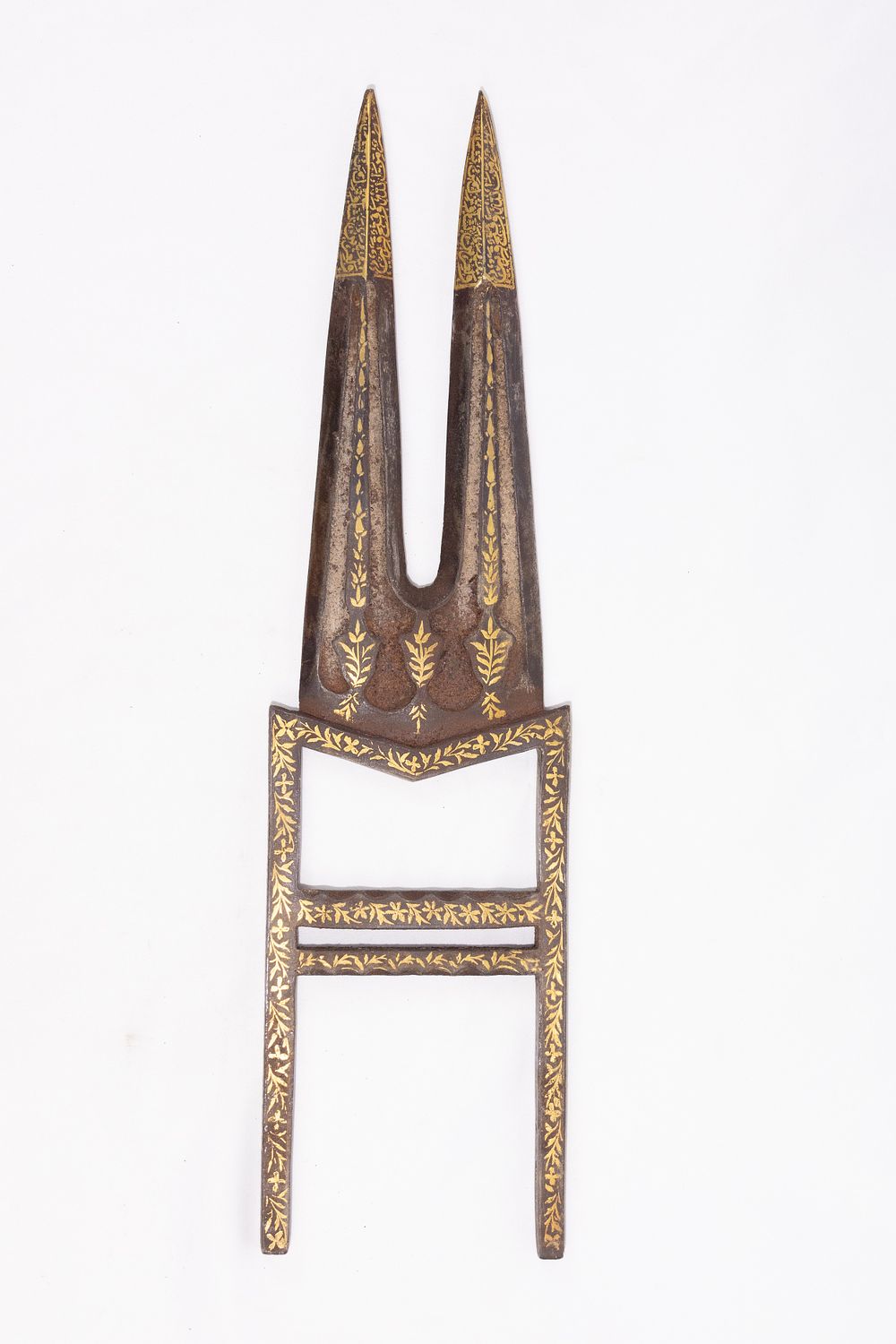 Lot 201: An Indian Double-Bladed Katar Dagger with Gold Gilt...