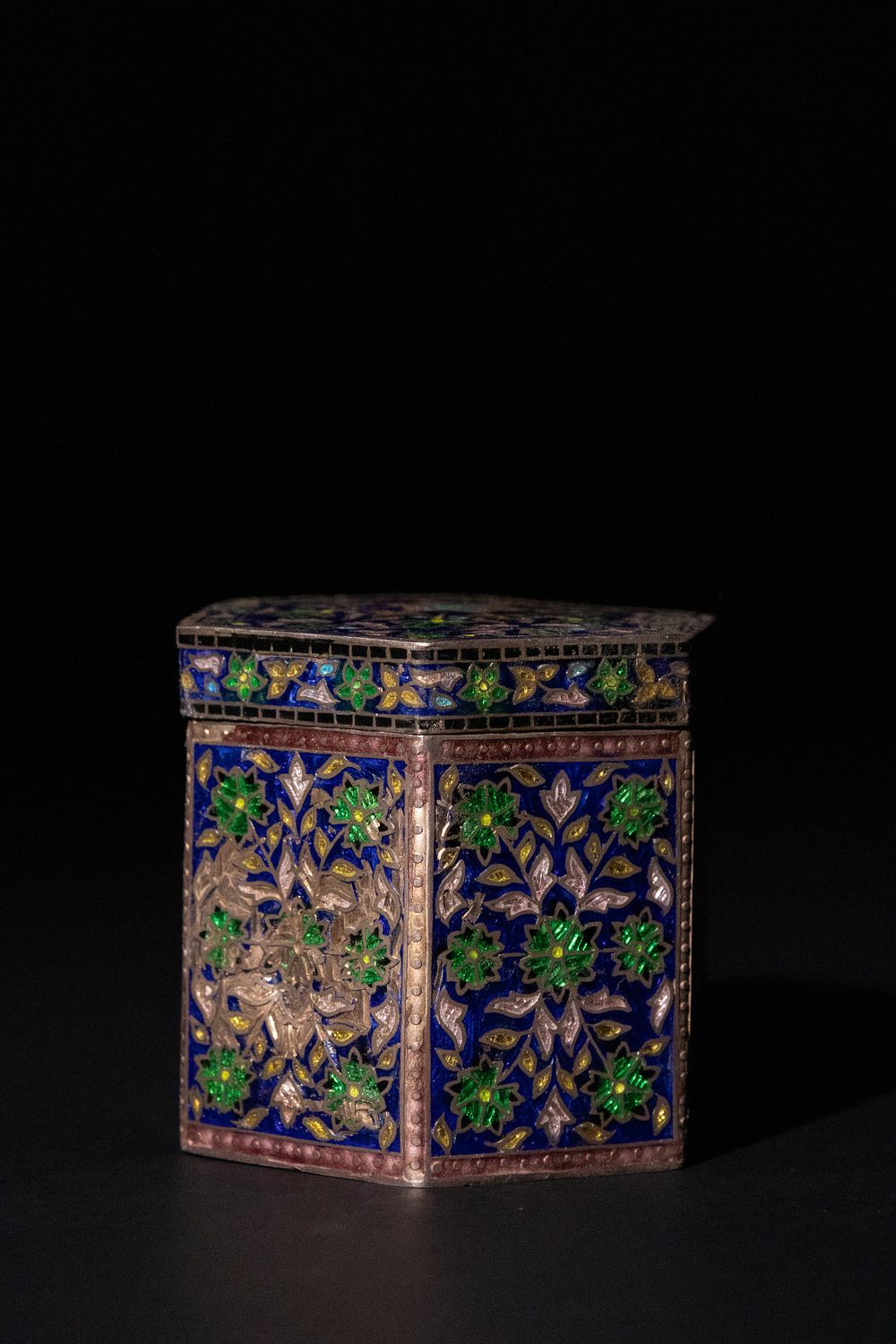 Lot 232: **NO RESERVE**