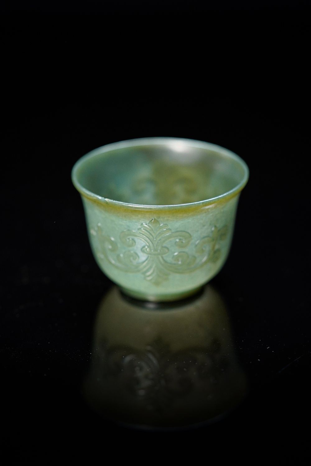 Lot 181: A Mughal Green Jade Cup, Made for the...