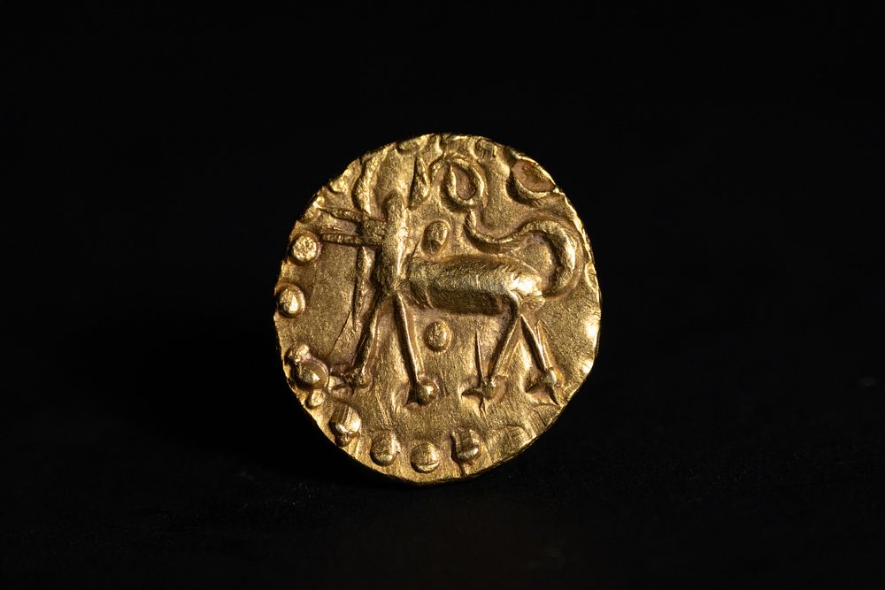 Lot 210: A Thailand Patani-Kelantan Gold Kupang Featuring a Barking...