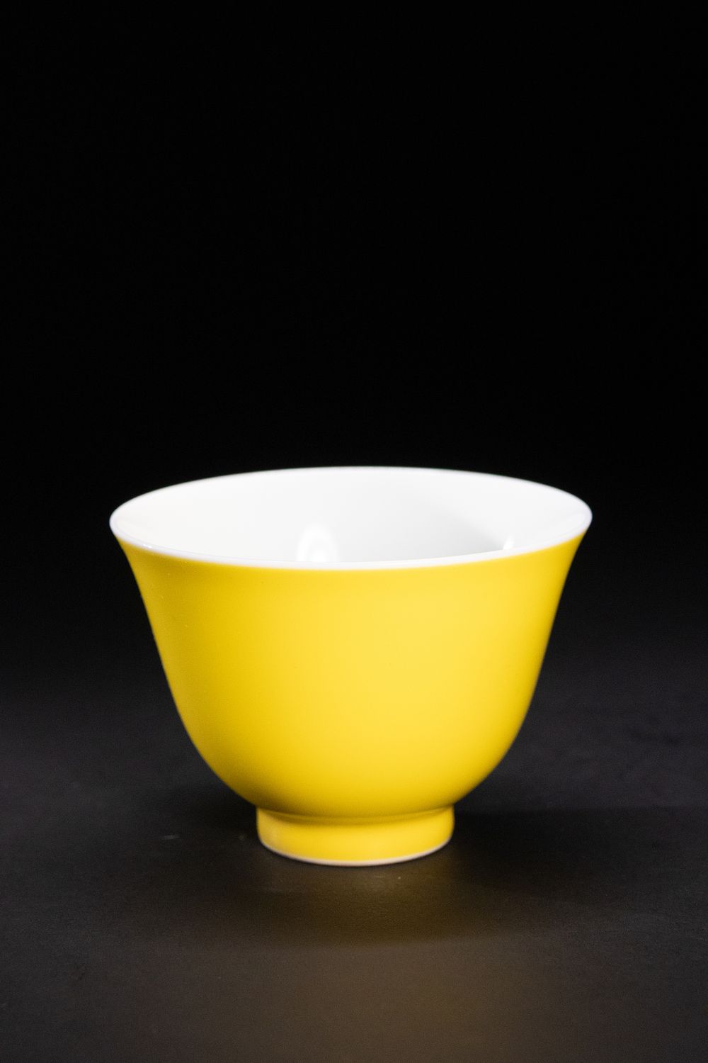 Lot 346: A Chinese Yellow-Ground Porcelain Bowl with Blue Six-Character...