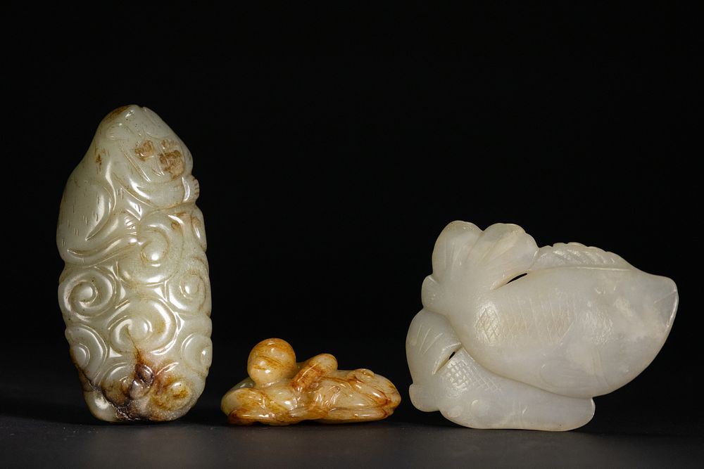 Lot 263: A Lot of Three Chinese Jade Carvings –...