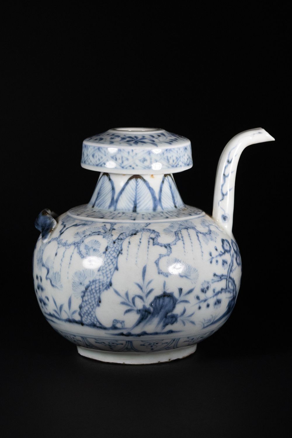 Lot 302: A Chinese Blue and White Porcelain Gaiwan-Form Teapot.