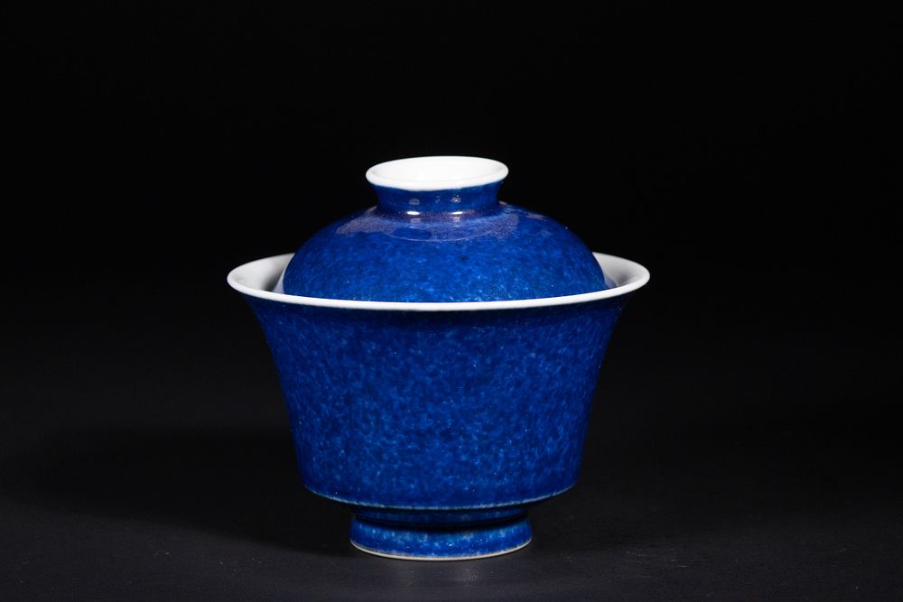 Lot 311: A Chinese Blue-Glazed Porcelain Gaiwan Lidded Cup.