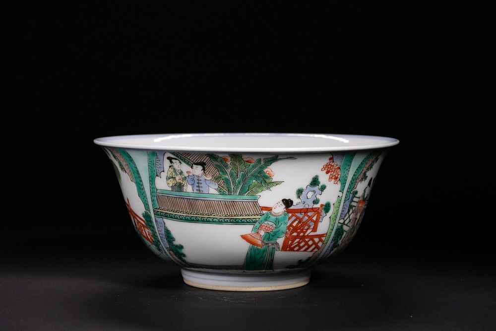 Lot 317: A Chinese Famille Verte Porcelain Bowl with Court...