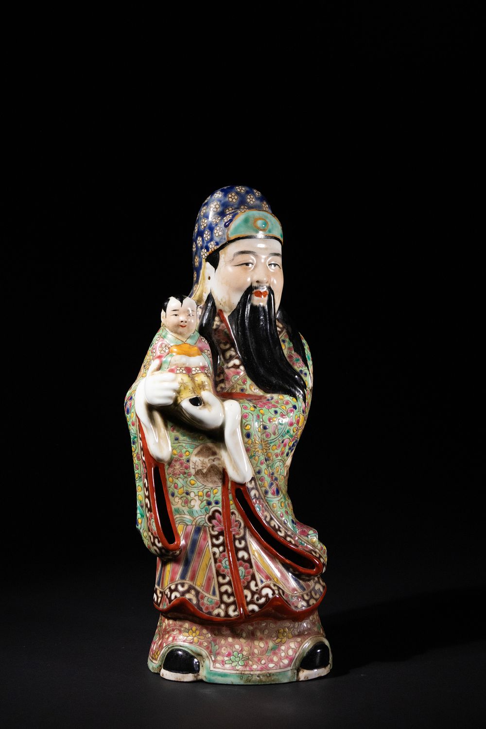 Lot 314: A Chinese Famille Rose Porcelain Figure of Shou...