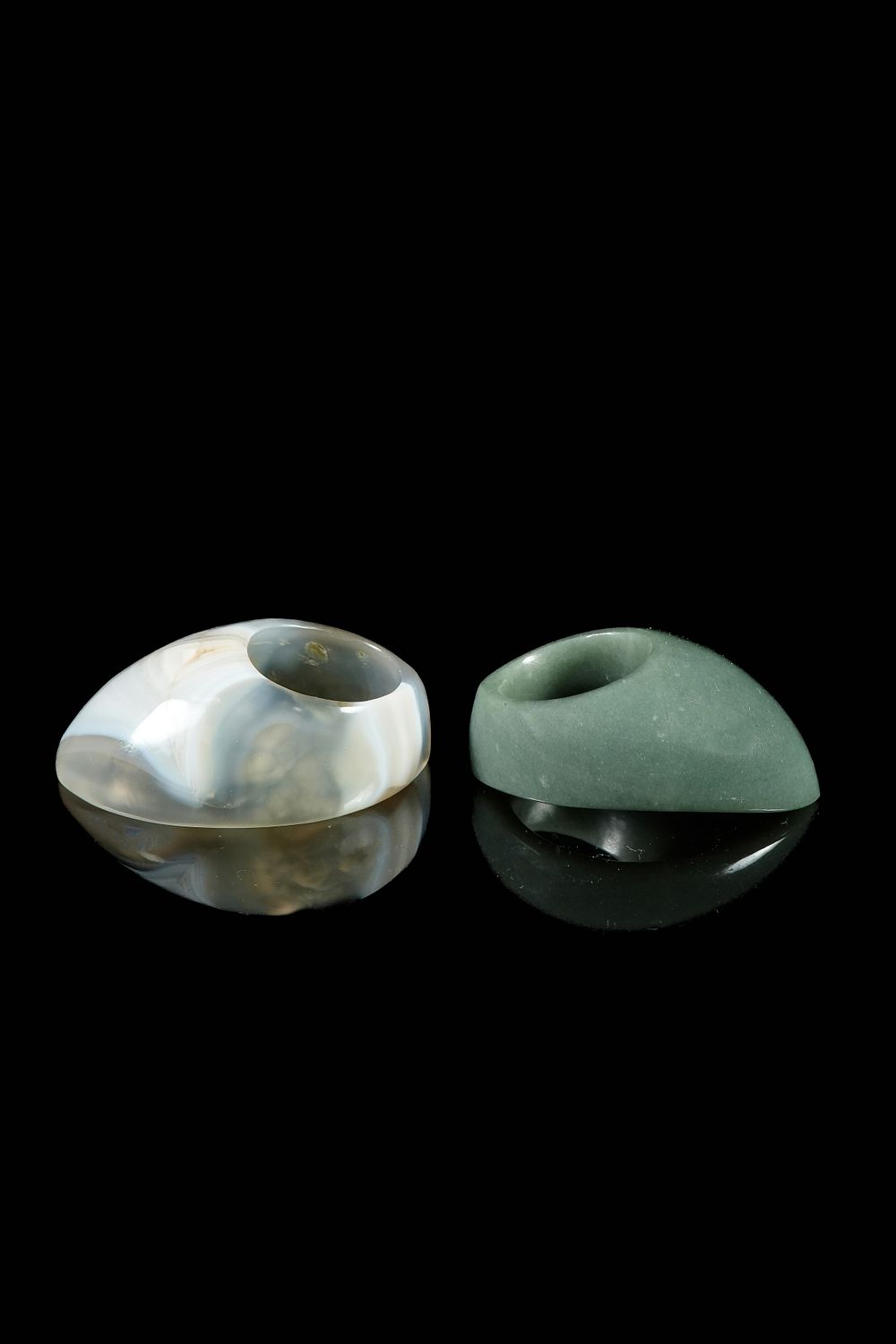 Lot 273: A Pair of Indian Archer’s Rings in Agate...