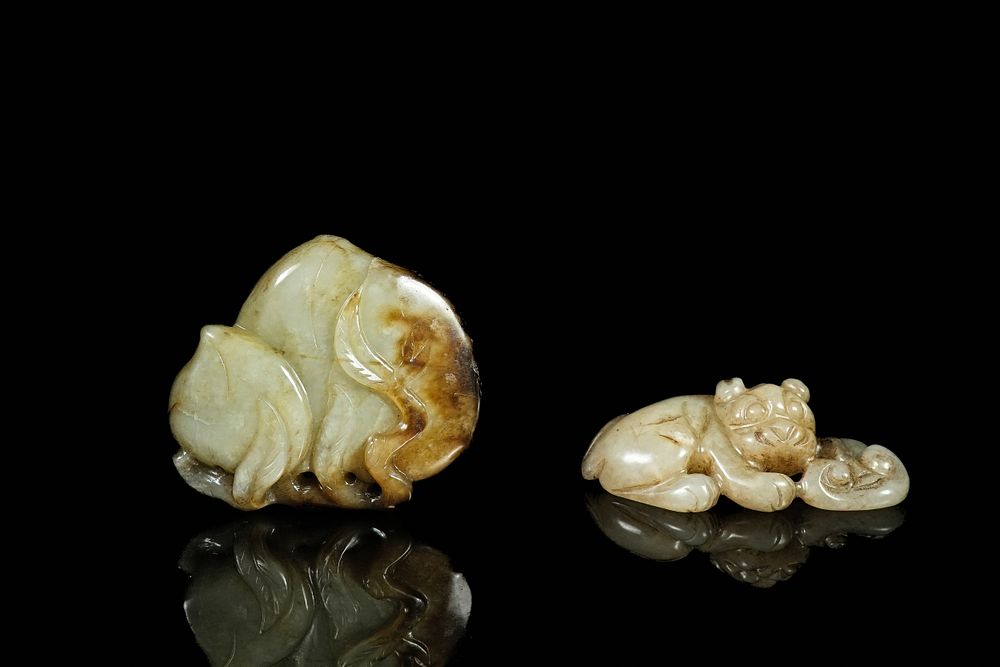 Lot 340: A Pair of Chinese Jade Carvings: A Leaf-Form...