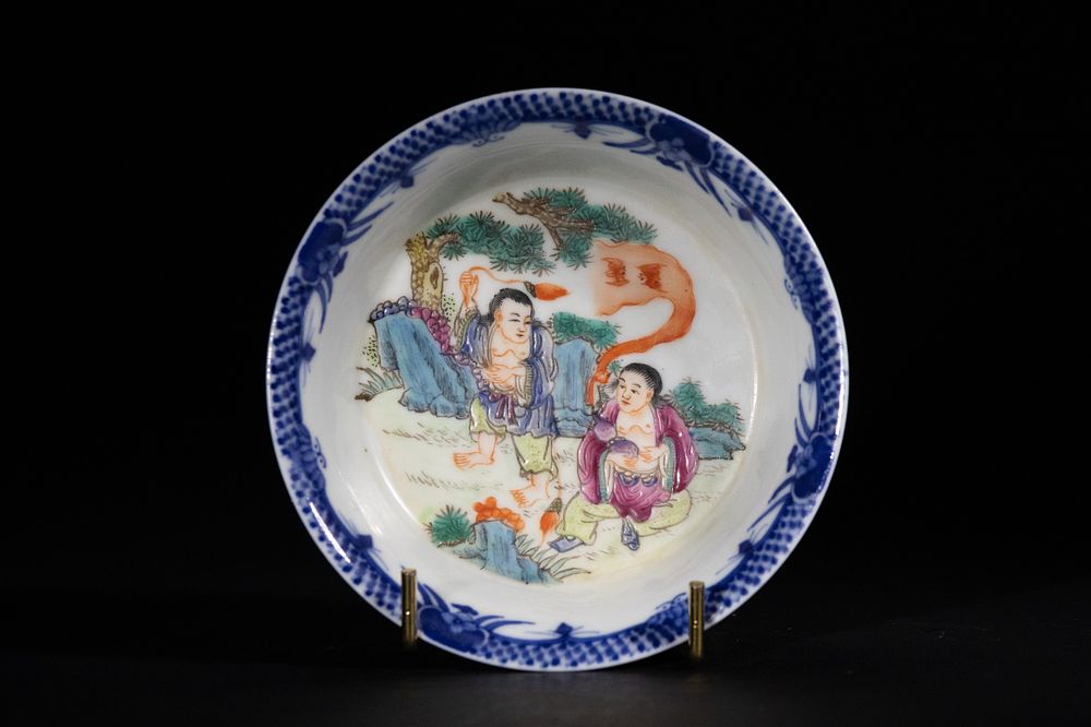 Lot 280: A Chinese Famille Rose and Monochrome Blue Glazed...