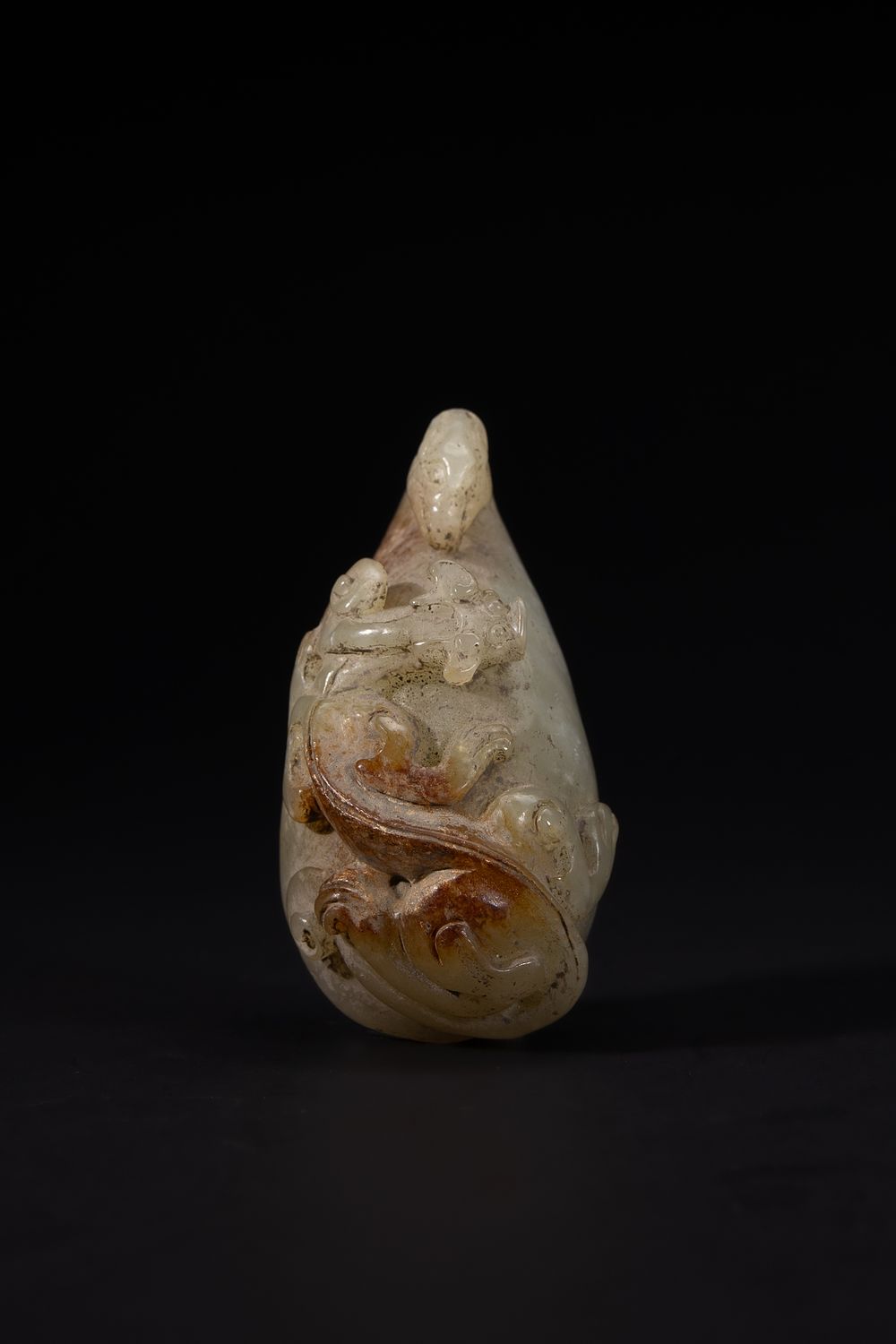 Lot 423: A Chinese Jade Belt Buckle with Carved Mythical...