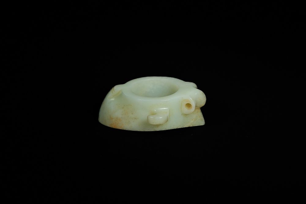 Lot 340: A Chinese Hetian Jade Archer's Ring with Zoomorphic...