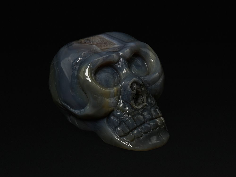 Lot 401: An Eastern Asian Carved Agate Skull.