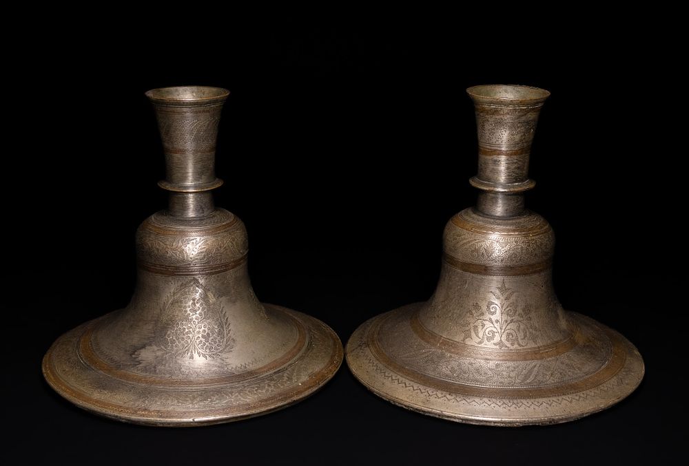 Lot 355: **NO RESERVE** A PAIR OF INDIAN SILVER INLAID BELL SHAPED BIDRIWARE HOOKAH BASES.
