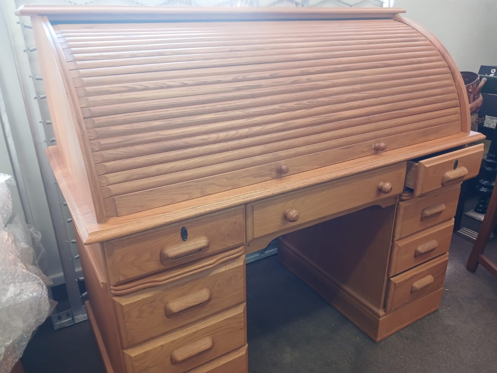 Grand Oak Auctions | מכירה  820 | Home Goods in July Auction