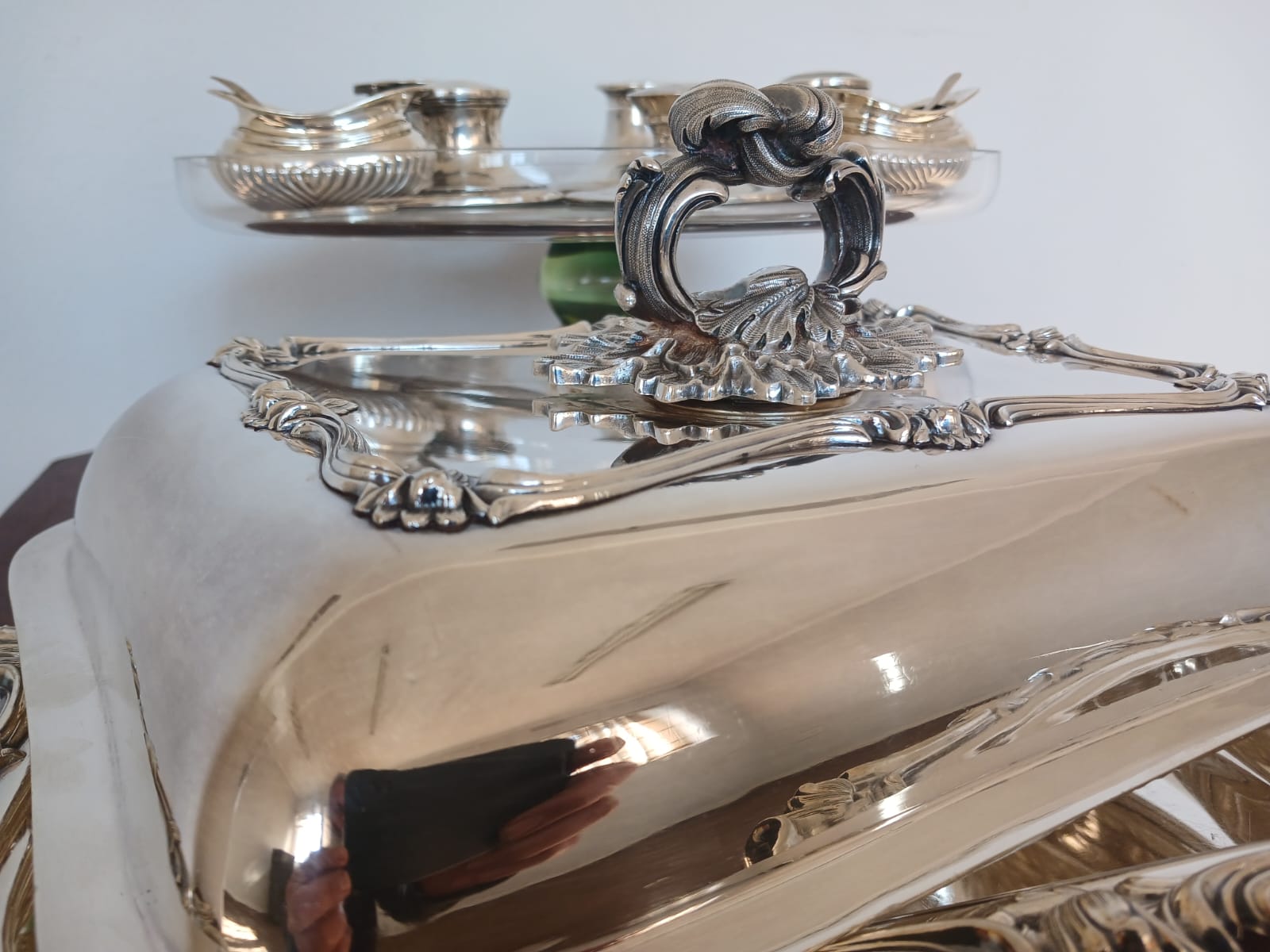 Grand Oak Auctions | מכירה  822 | Refined Finds Auction