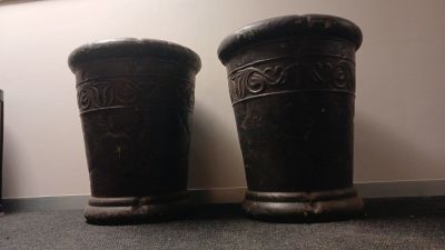 Large Pair of Statement Plant Pots. Great for framing a doorway or anywhere which needs to be 