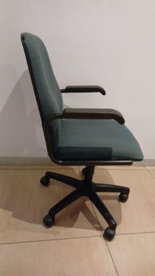 Office Chair with Armrests - Blue. . Could do with a good clean but acceptable and useable as is.