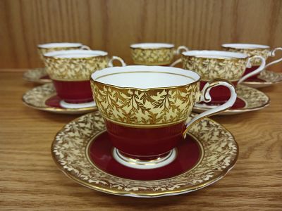 Set of 6 Aynsley C163 Red Footed Cup & Saucer Sets – Elegant Vintage Bone China. Add timeless