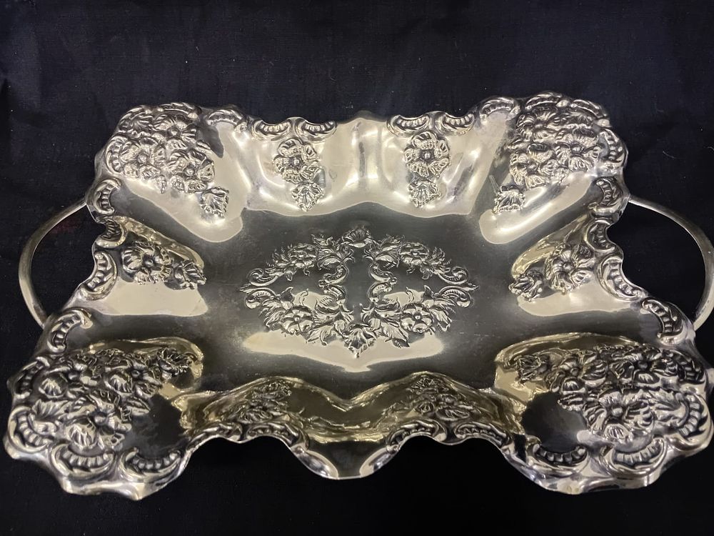 Silver Plated Footed Snack or Trinket Dish. An elegant rectangular trinket dish crafted in 