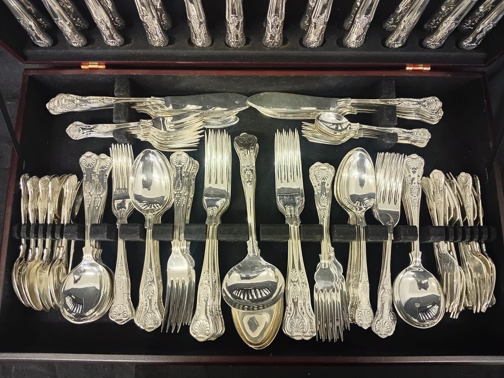 140-Piece Silver Plated Kings Pattern Cutlery Set. A comprehensive 140-piece cutlery set 