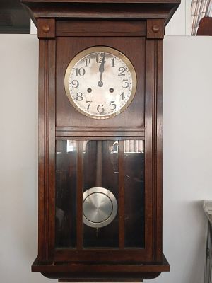 Antique German Regulator Wall Clock - Working - 70cm tall. This striking example is meticulously
