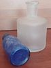 2 Decorative Bottles. Antique blue glass and a modern frosted glassתמונה - 1