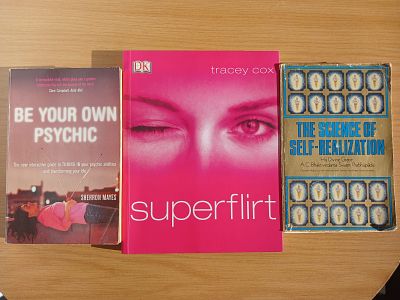 Motivational Books (3). Super Flirt - By Tracey Cox (Like NEW) The Science of Self-Realization - 