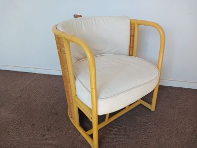 Vintage Boho Wicker Rattan Barrel Chair. Stunning 1980s Vintage Boho Wicker Rattan Barrel Chair 