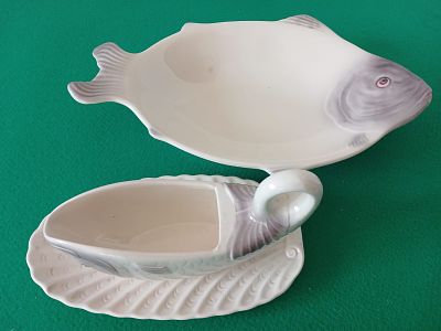Waechtersbach, Vintage Fish-Shaped Porcelain Serving Dish & Sauce / Gravy Boat - West Germany, 1949