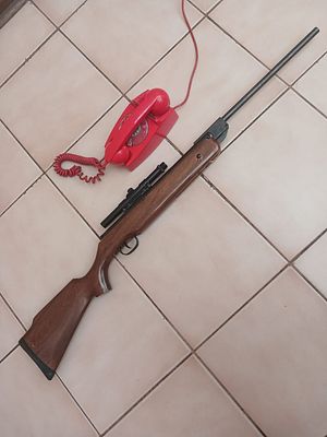 Bam XS-B20 .22 Air Rifle with Fitted Scope. Not Working - To be serviced, Site seems to have a 