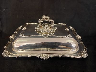 Sterling Silver Plated Entree Dish . A fine antique entrée dish, presented in excellent 