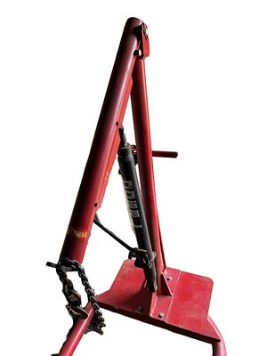 Bosal 1000kg Engine Hoist – Heavy-Duty Hydraulic Workshop Crane in Excellent Condition . This 