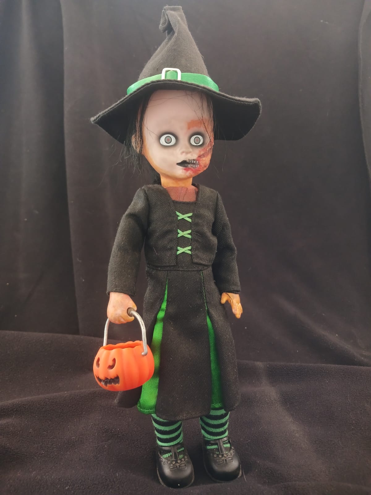 Lot 4 - Living Dead Dolls Ember – Series 18 Mezco Toyz Collectible 