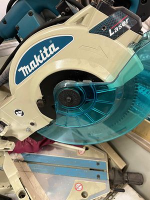 Makita LS1013L 260mm Slide Compound Mitre Saw with Aluminium TCT Blade, Minimal Use - Good 