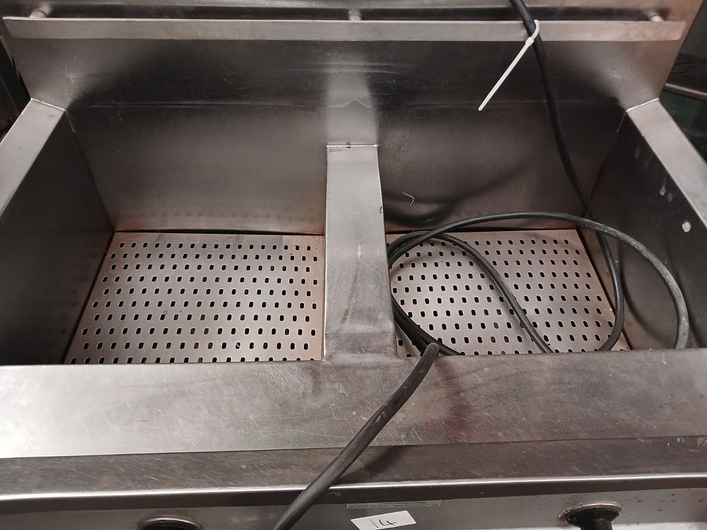 Industrial Double Electric Deep Fryer | 2-Basket Commercial Fryer | Stainless Steel | Sold As-Is. 