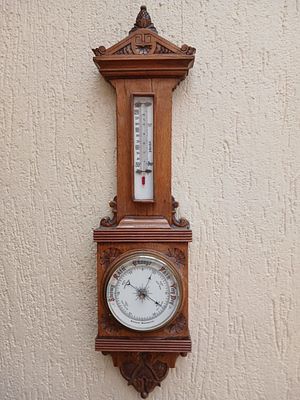 REDUCED - Vintage Large Barometer in Carved Oak Body, 70cm tall - STC. A large carved oak 