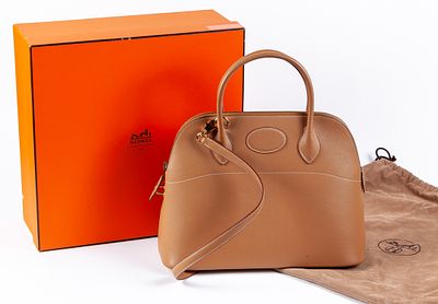 HERM&Egrave;S. A "Bolide" Bag in camel-colored leather 2.000 - 2.500 €