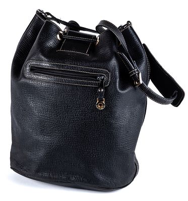 LOEWE. A black calfskin bucket bag 250 - 350 €
