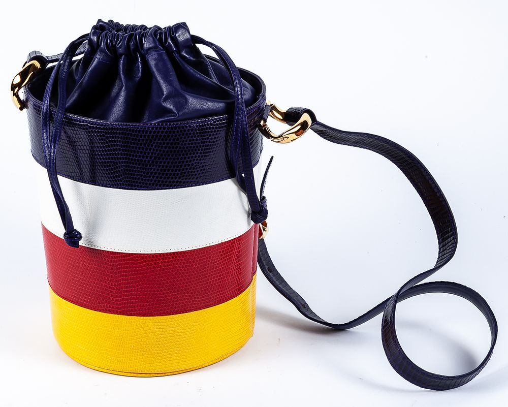 LOEWE. A cylindrical bucket bag in leather with multicolor stripes and gold-tone hardware 500 - 