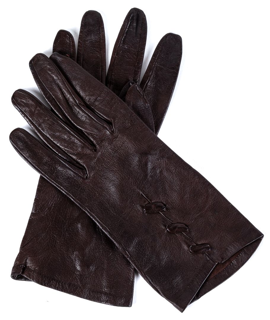 DIOR. Kid leather gloves 125 - 150 €