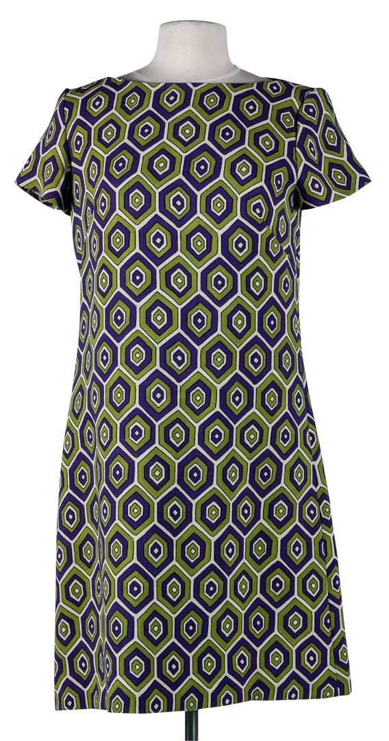 PRADA. A short dress with colorful geometric print. Size 44 450 - 550 €